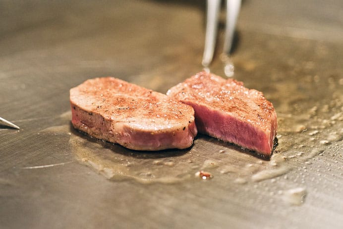 鉄板焼レストラン「輝光」
