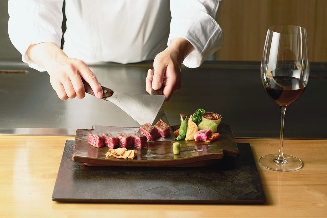 鉄板焼レストラン「輝光」