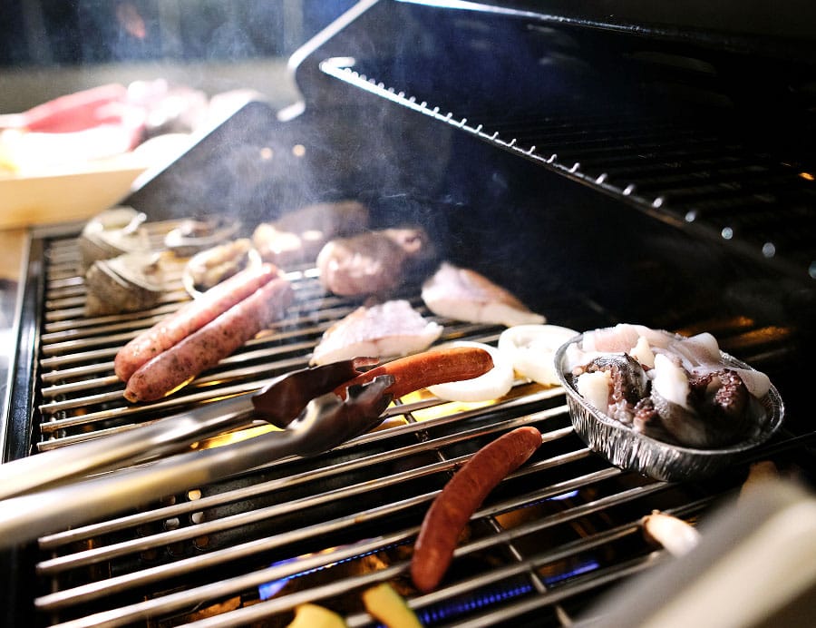 テラスで味わうBBQ